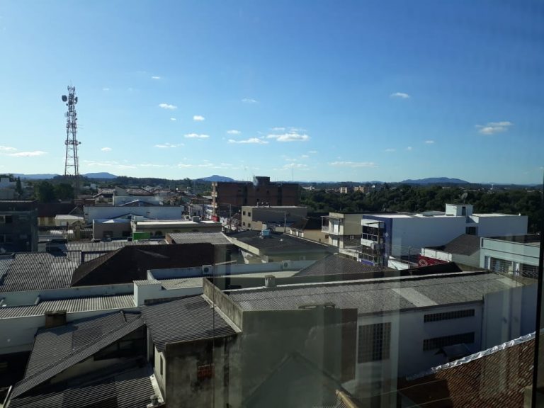 Apto 4 dormitórios – centro