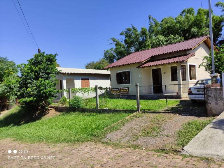 LINDA CASA NOS COQUEIROS