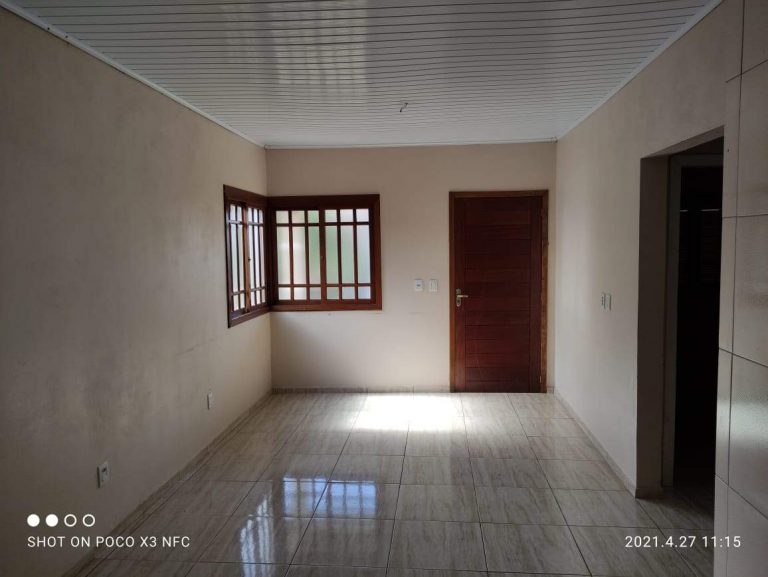 LINDA CASA NOS COQUEIROS