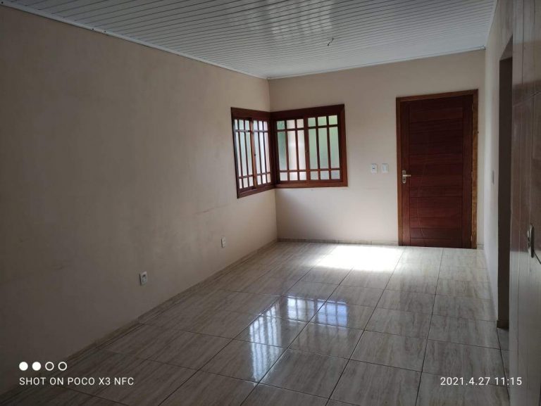LINDA CASA NOS COQUEIROS