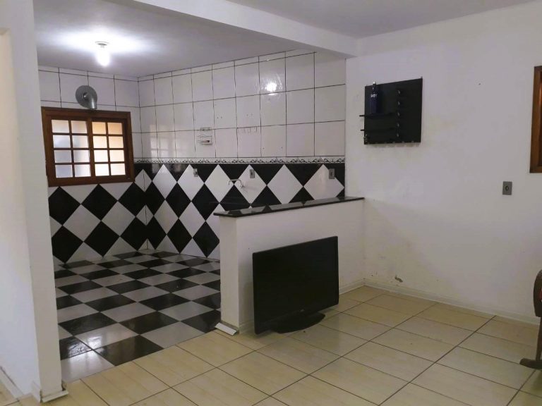 Ótima casa na Caieira