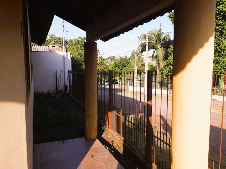 Ótima casa na Caieira