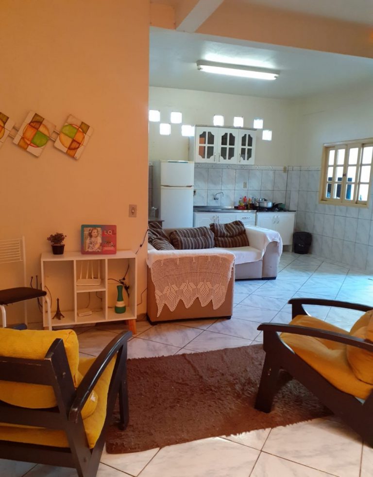 Ampla casa na Caieira
