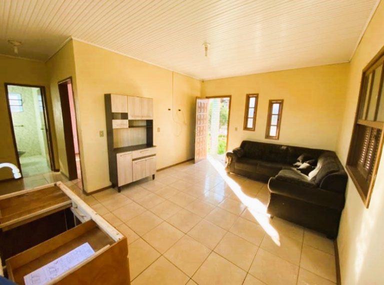 LINDA CASA COQUEIROS