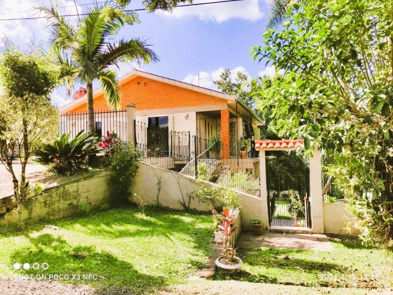 ÓTIMA CASA PARA MORADIA OU PONTO COMERCIAL NA BR 386