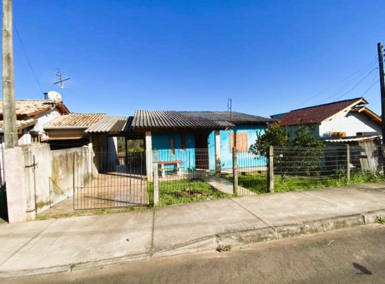 LINDA CASA COQUEIROS