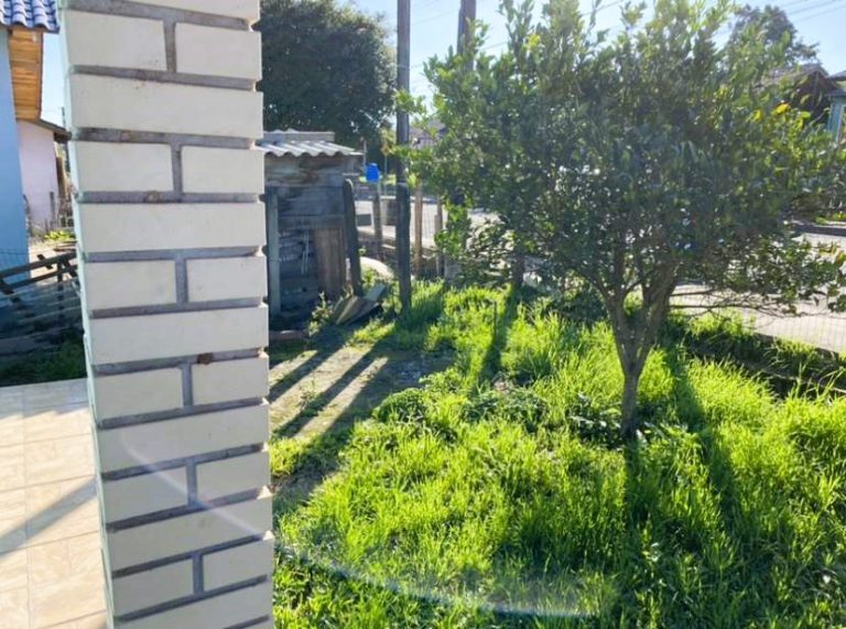 LINDA CASA COQUEIROS