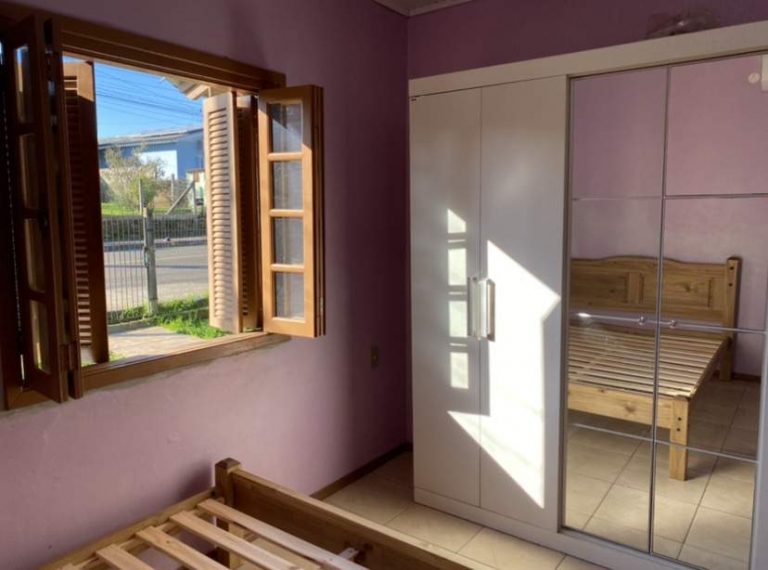 LINDA CASA COQUEIROS