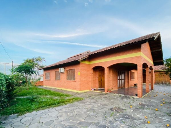 Linda casa – Venda – Colônia 20