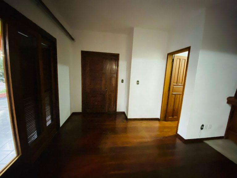 Linda casa – Venda – Colônia 20