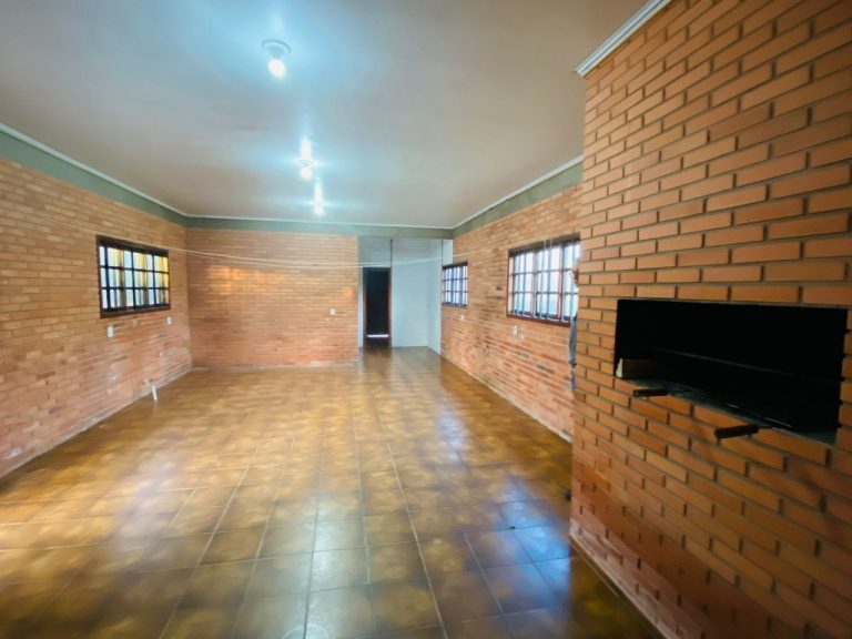 Linda casa – Venda – Colônia 20