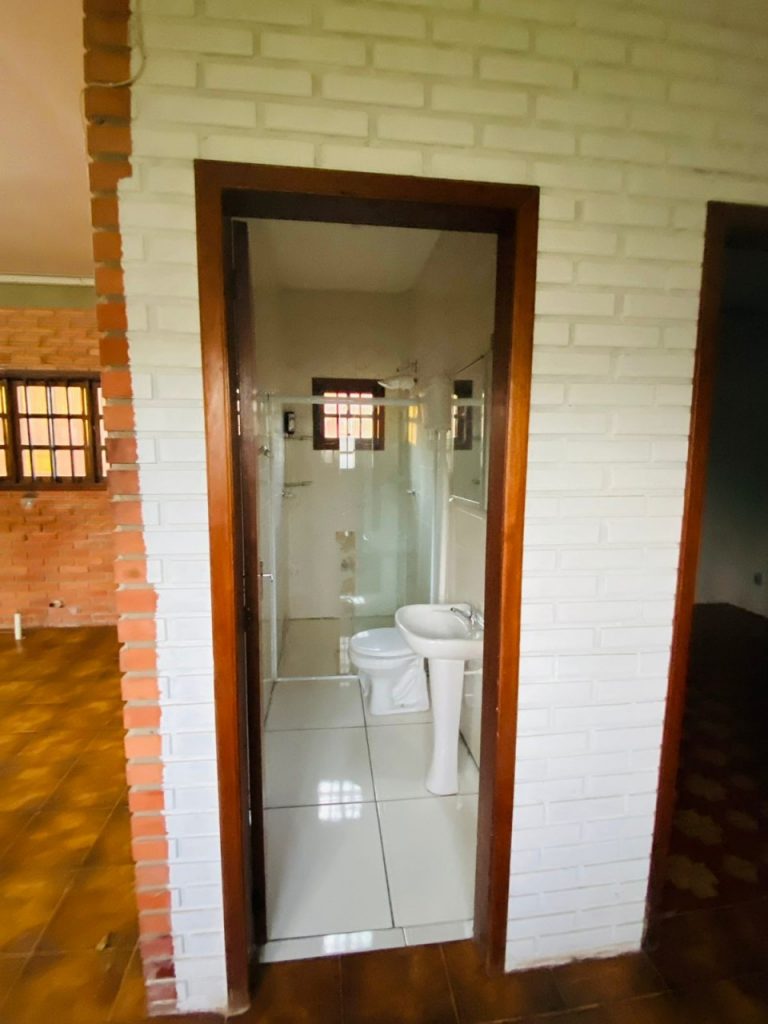 Linda casa – Venda – Colônia 20
