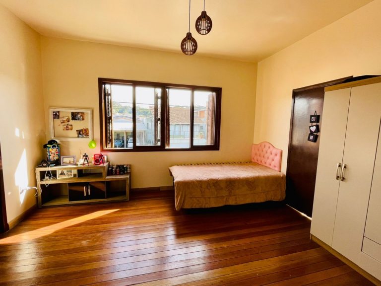 Taquari – RS VENDA  Excelente imóvel no Bairro Praia na cidade de Taquari!