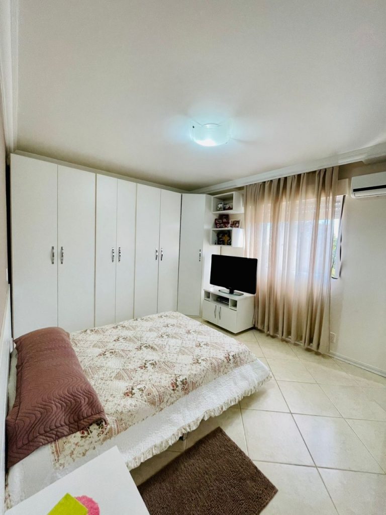 TAQUARI-RS VENDA Excelente apartamento em ótima localização na cidade de Taquari.