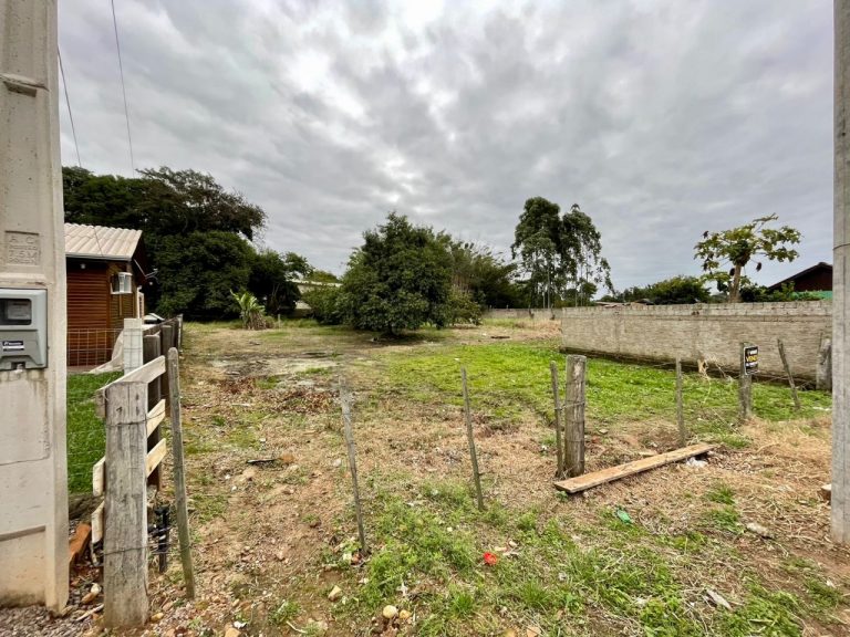 Linda casa Mista no Bairro Olaria