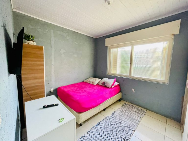 Linda casa pertinho da Lagoa