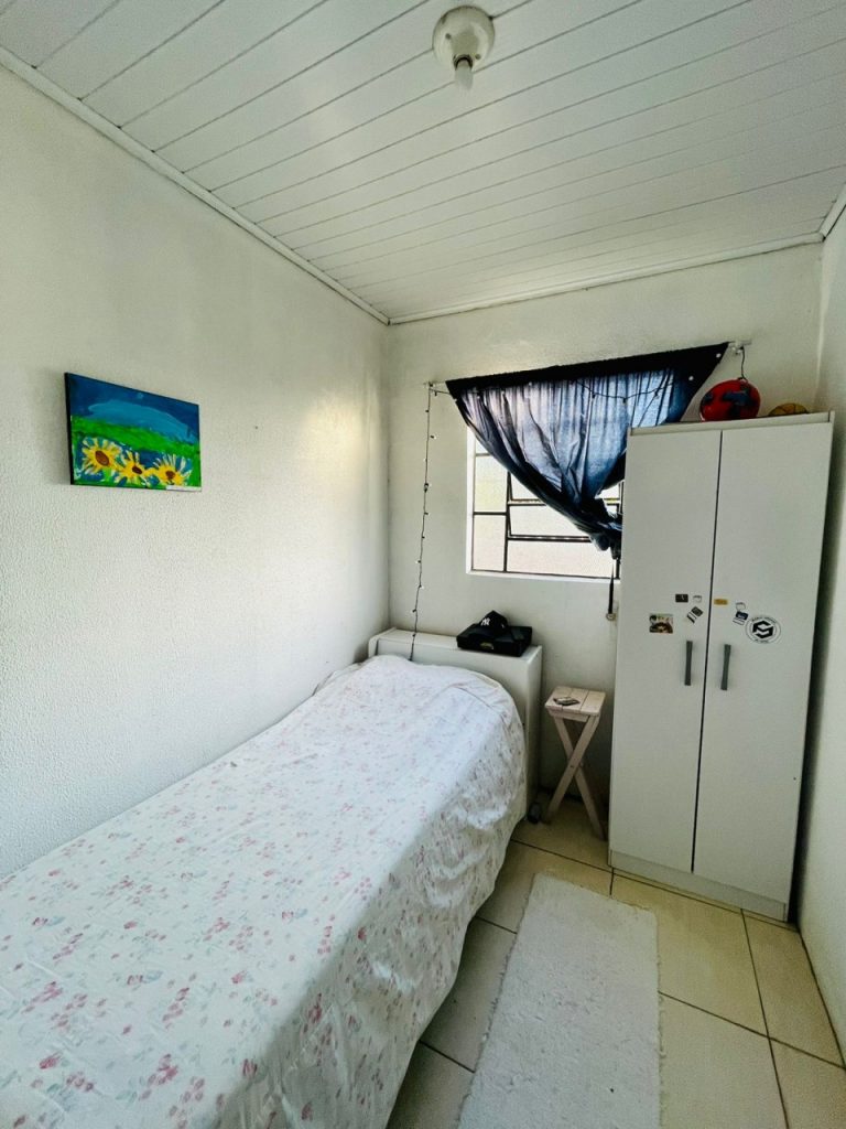 Linda casa pertinho da Lagoa