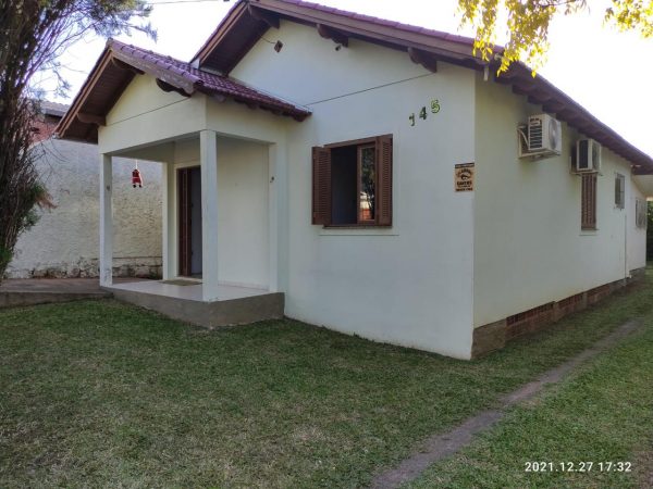Taquari/RS VENDA  Linda casa em alvenaria no Bairro Planalto
