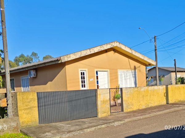 Ótima casa no bairro Olaria em Taquari