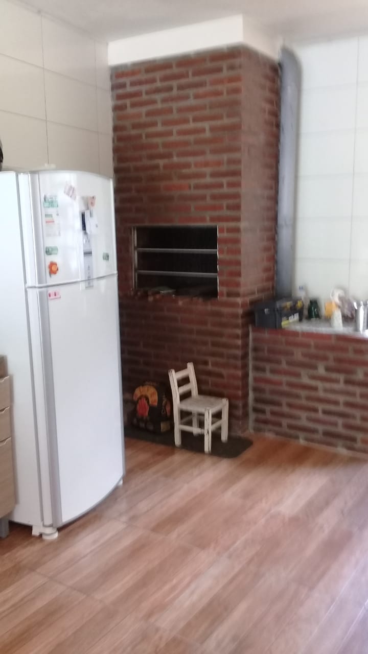 Excelente imóvel na Colônia 20