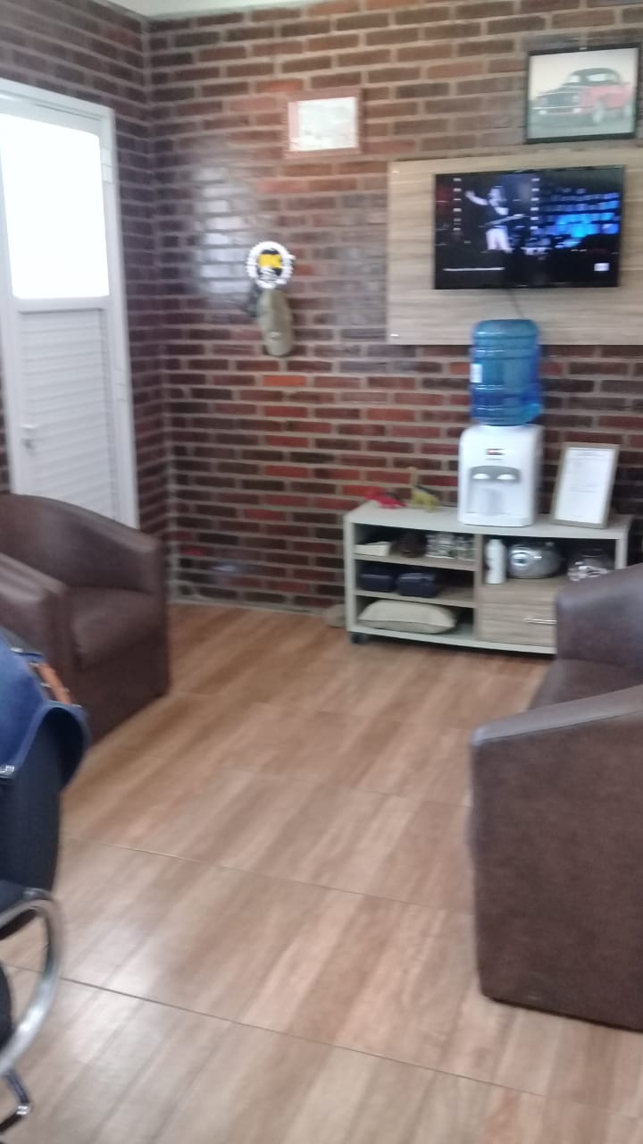 Excelente imóvel na Colônia 20