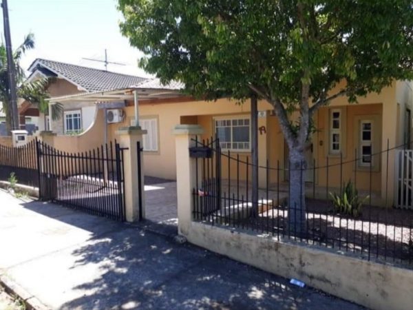 linda casa na Colônia 20