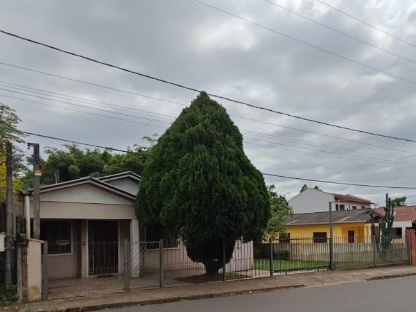 Belo e amplo imóvel com piscina
