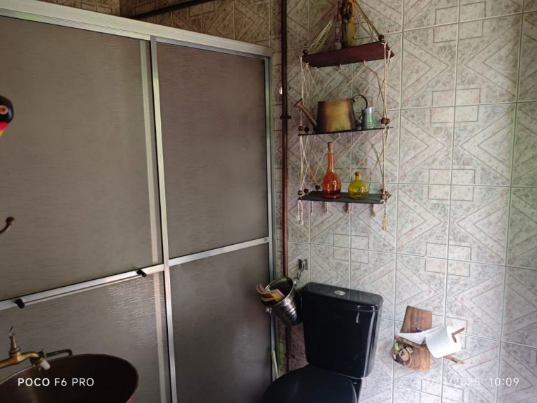 Belo e amplo imóvel com piscina