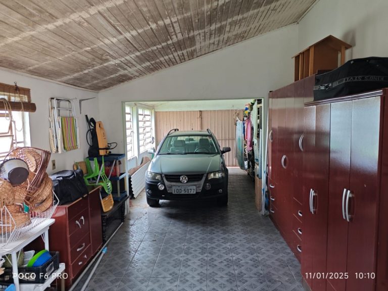 Belo e amplo imóvel com piscina