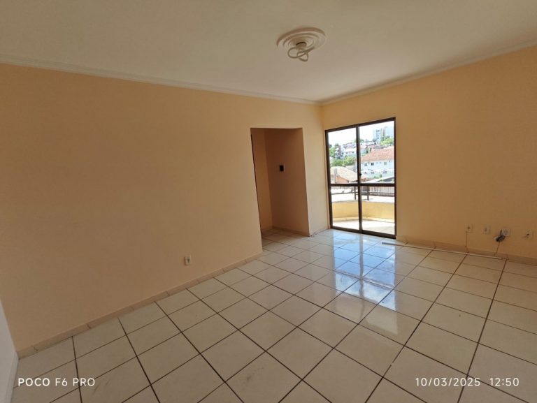 Belo apartamento no Parque da Pedreira