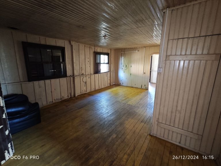 Casa na avenida rio branco, bairro praia para vender