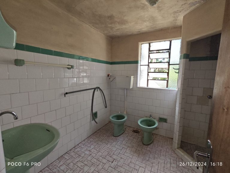 Casa na avenida rio branco, bairro praia