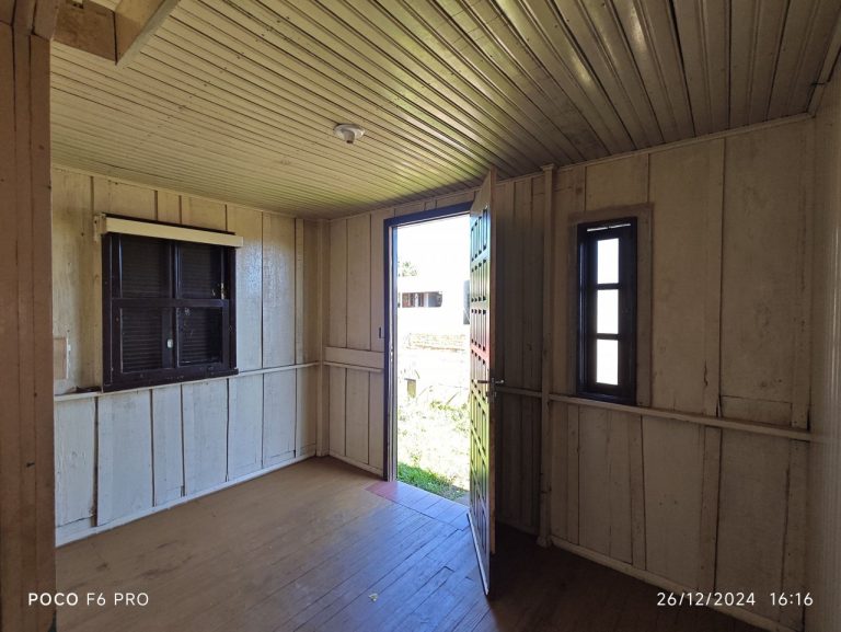 Casa na avenida rio branco, bairro praia
