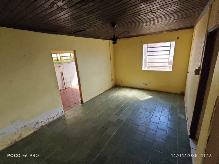 Adorável casa na rua Brigadeiro Albino Taquari RS