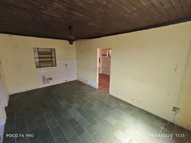 Adorável casa na rua Brigadeiro Albino Taquari RS