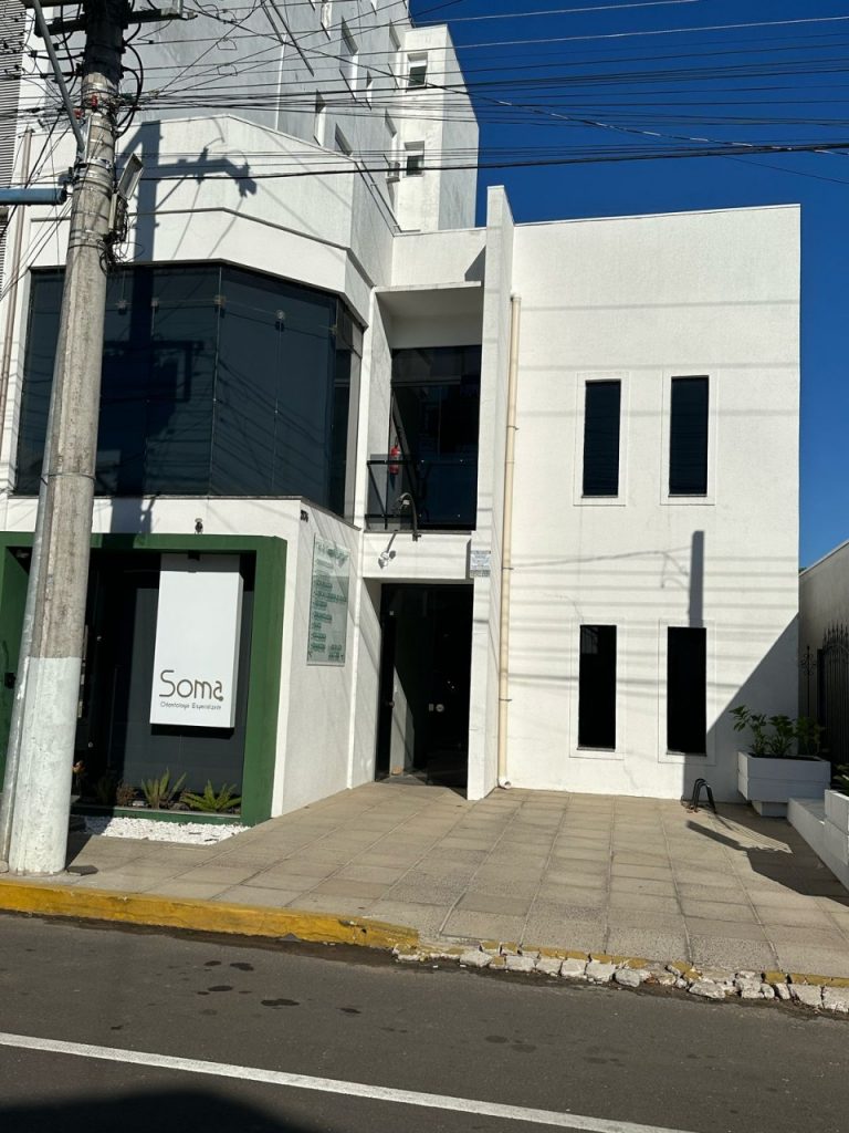 Casa Comercial na rua Osvaldo Aranha para vender