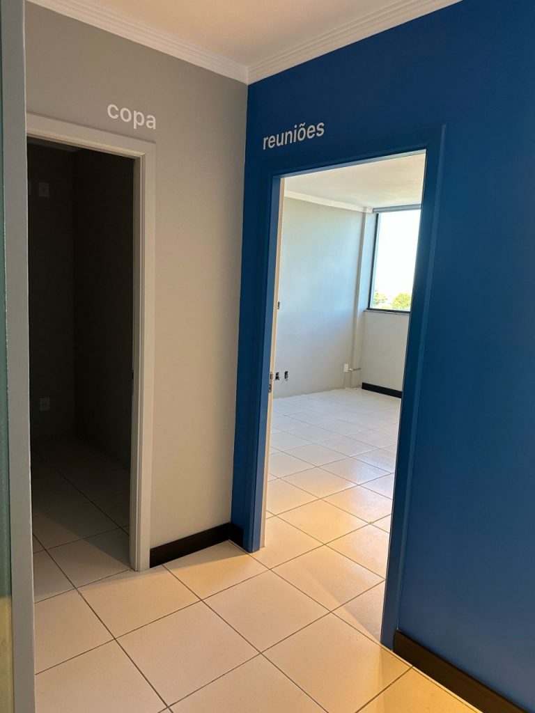 Sala comercial na rua Osvaldo Aranha