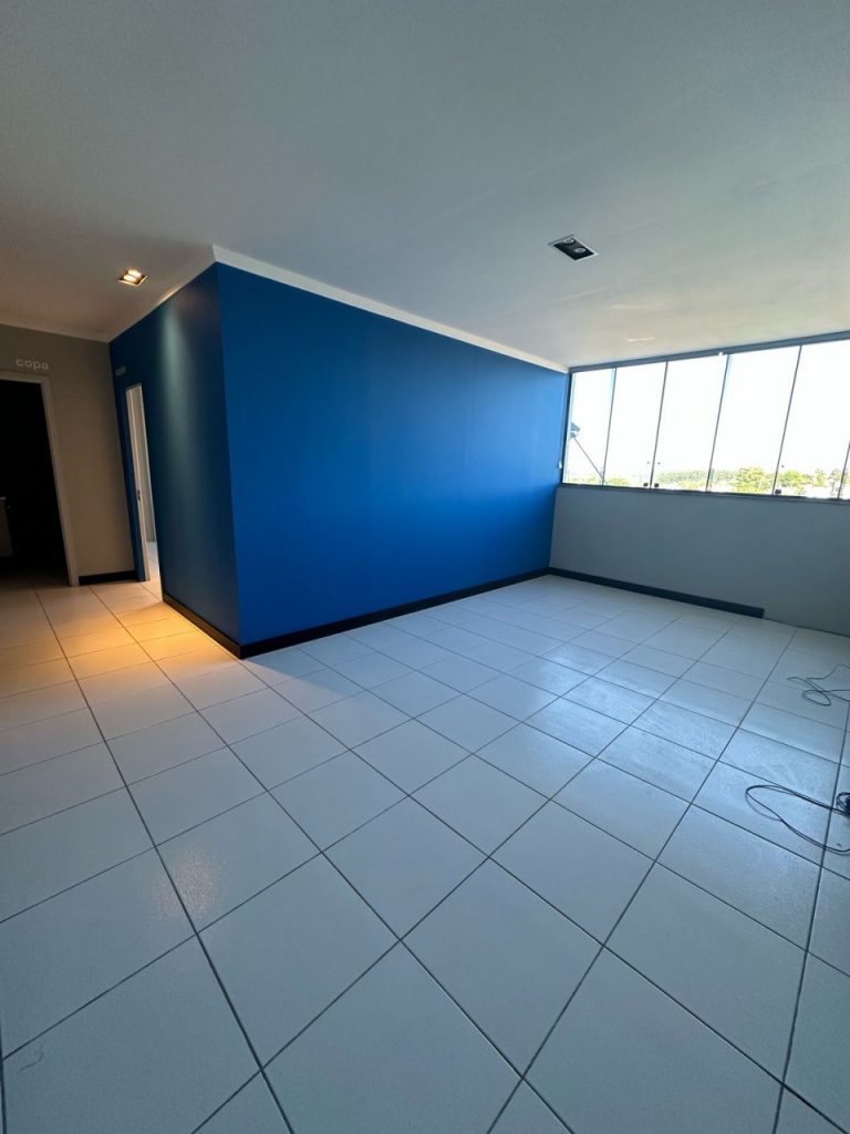 Sala comercial na rua Osvaldo Aranha
