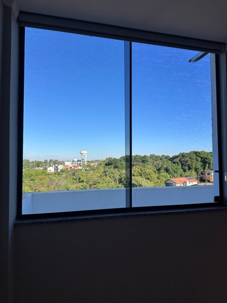 Sala comercial na rua Osvaldo Aranha