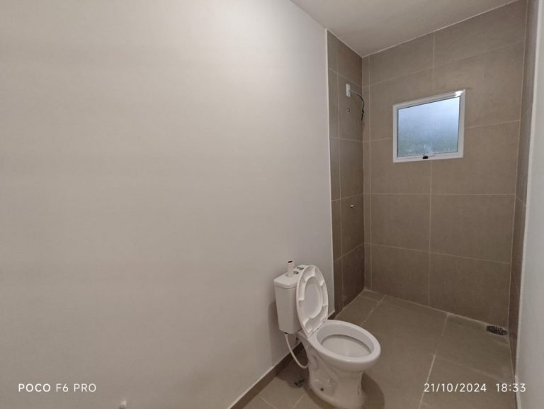 Casa 3 dormitórios bairro Olaria