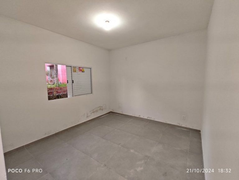 Casa 3 dormitórios bairro Olaria