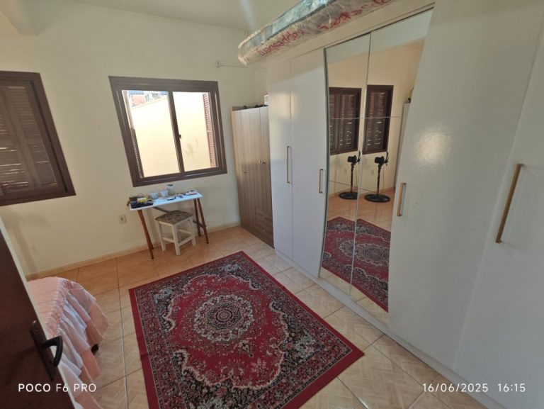 Belo imóvel conjugado duplex em Taquari RS