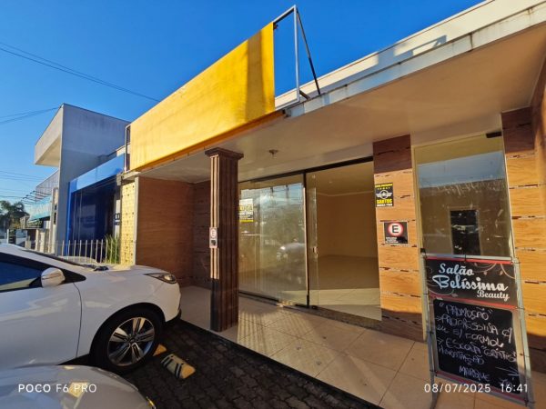 Sala comercial em bela localização