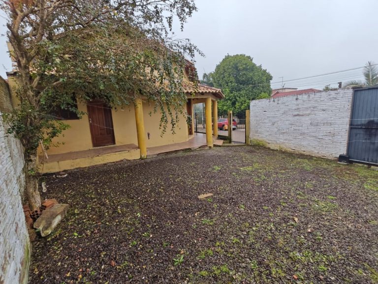 Imóvel de 3 dormitórios próximo a Lagoa Armênia