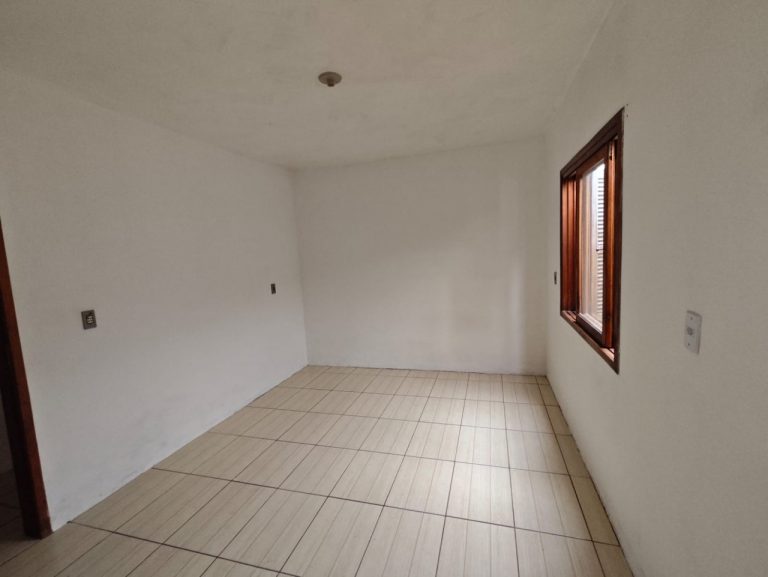 Imóvel de 3 dormitórios próximo a Lagoa Armênia