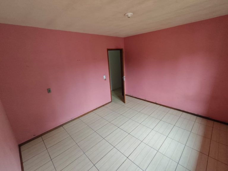 Imóvel de 3 dormitórios próximo a Lagoa Armênia