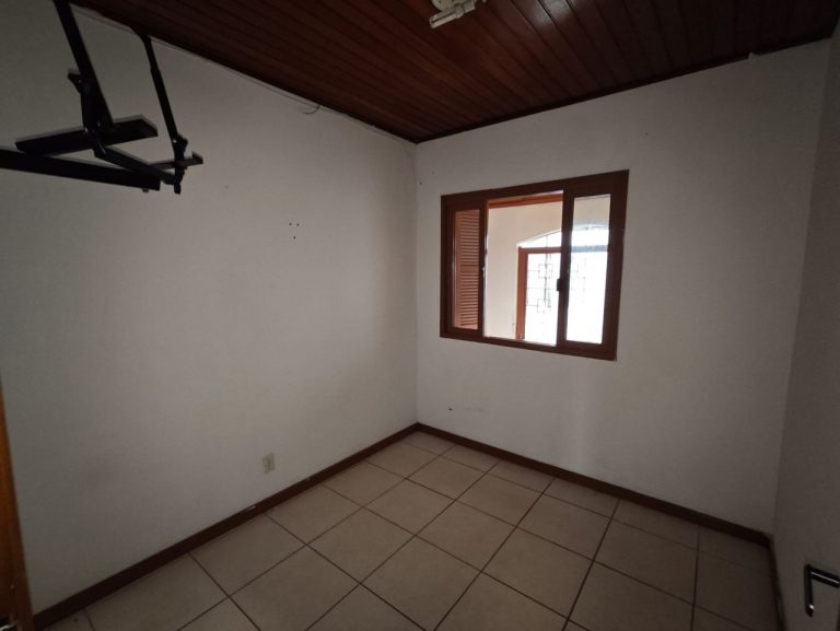 Casa no bairro união com 4 quartos