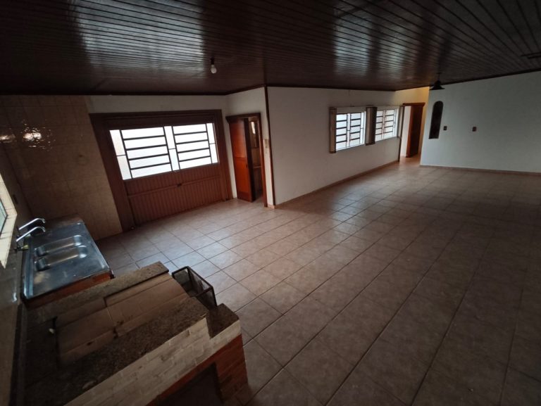 Casa no bairro união com 4 quartos