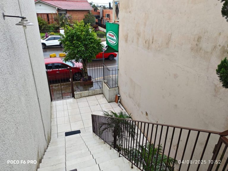 Belo imóvel na rua Lautert filho