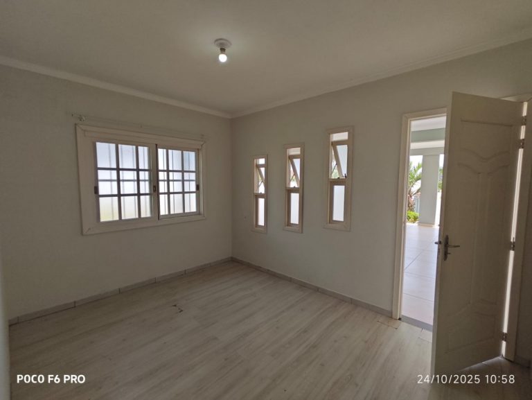 Belo imóvel 3 dormitórios av açorianos